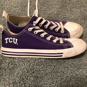 TCU sneakers 8